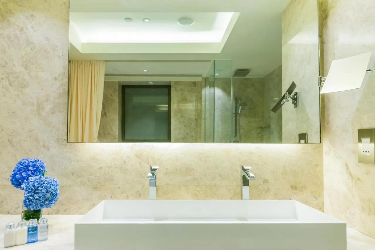 Hotel Pravo Hong Kong 4*,