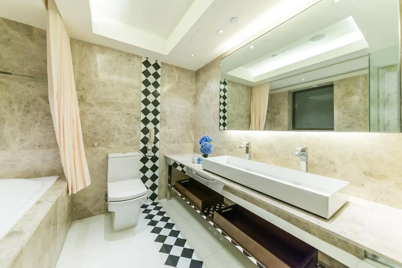 Hotel Pravo Hong Kong 4*,